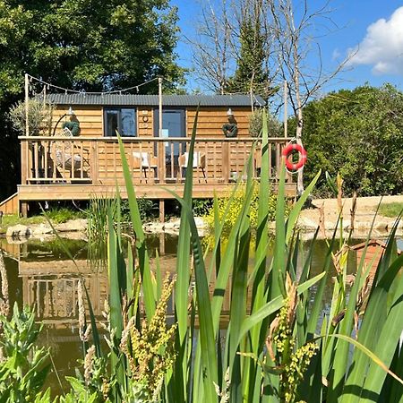 Rusty Duck Retreat Shepherds Hut Shedfield Exterior photo
